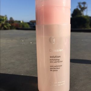 Glossier Solution